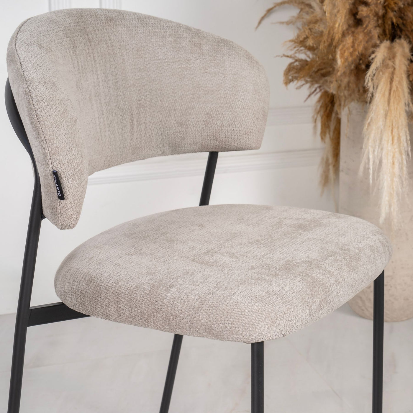 Kede-Edi-pilka #spalva_sviesiai-pilka