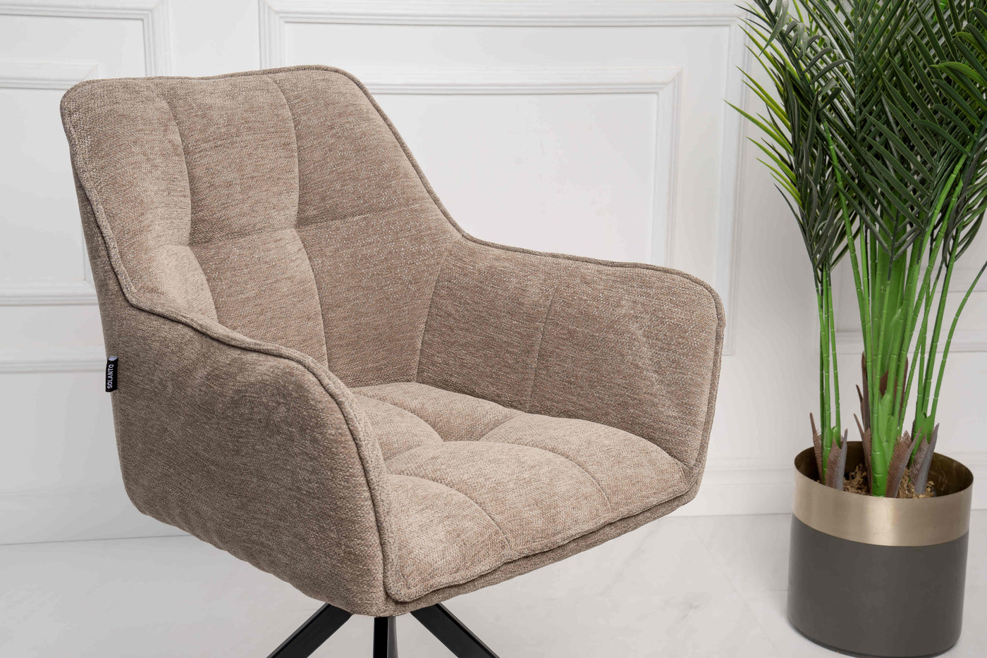 Kresliukas-Aura #spalva_ruda