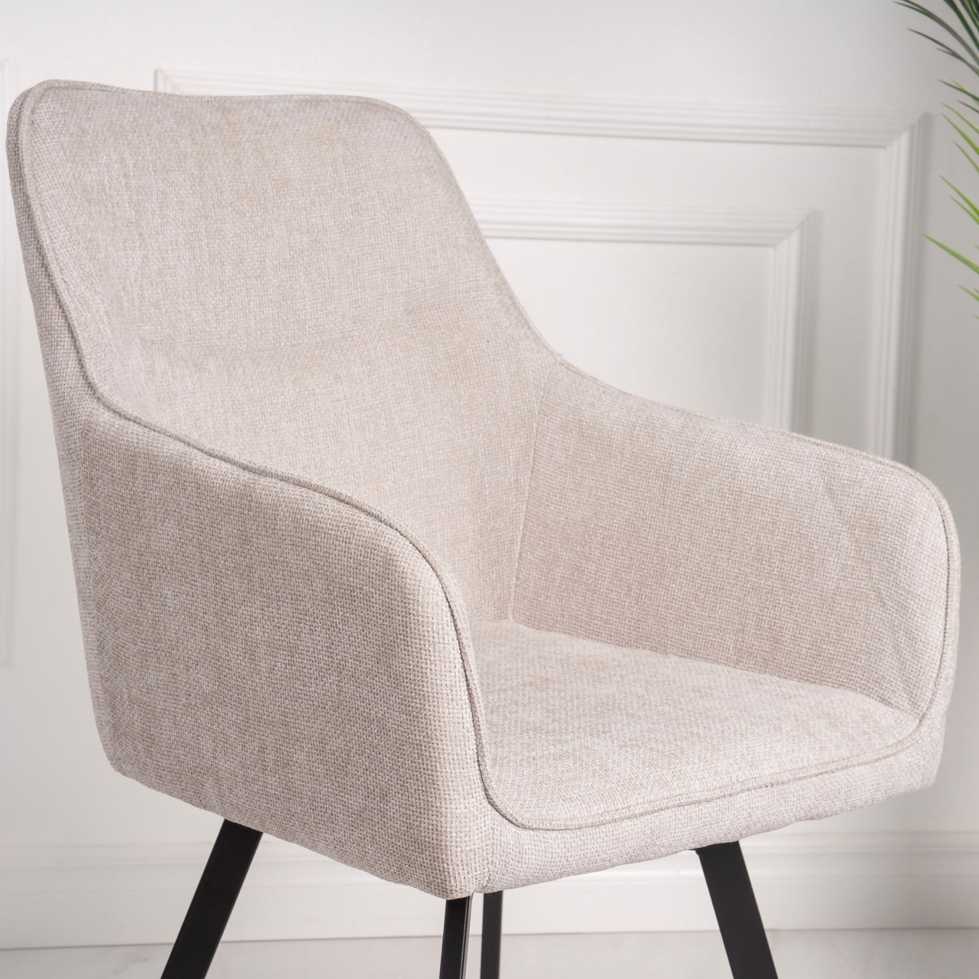 Kresliukas Dante #spalva_crido-pilka